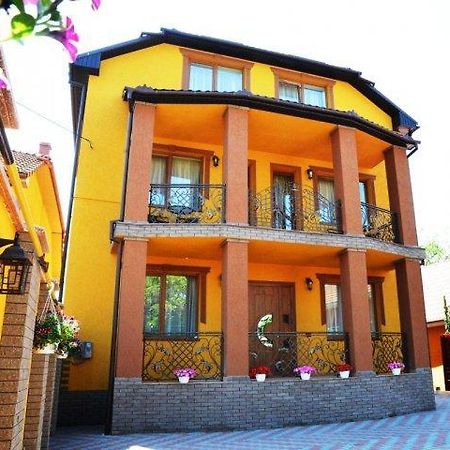 Отель Goldenluxe Береговое Экстерьер фото