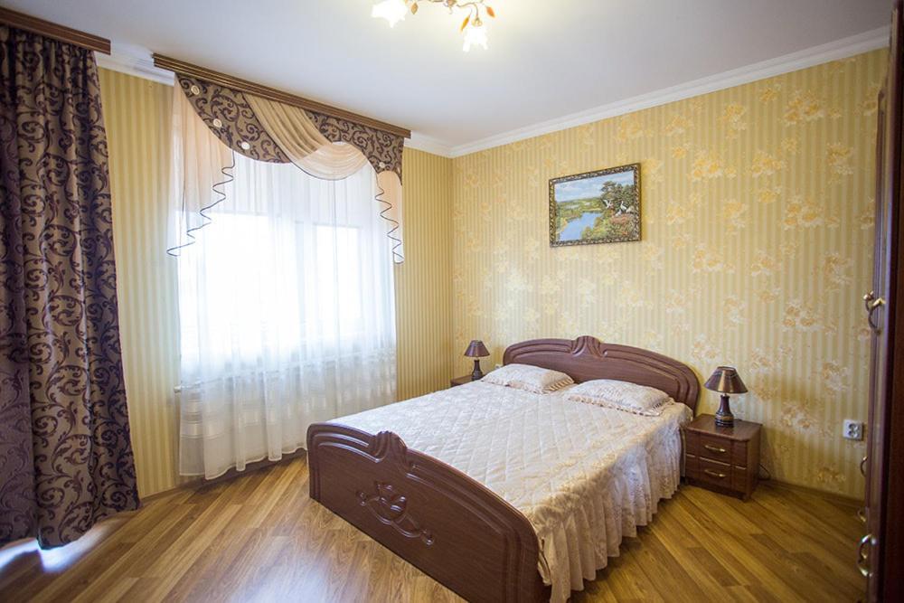 Отель Goldenluxe Береговое Экстерьер фото