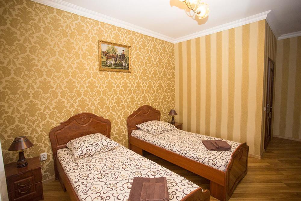 Отель Goldenluxe Береговое Экстерьер фото